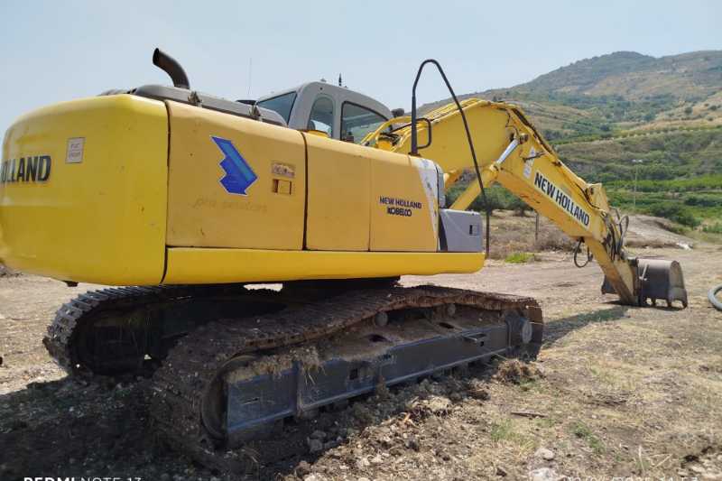 OmecoHub - Immagine NEW HOLLAND E215B